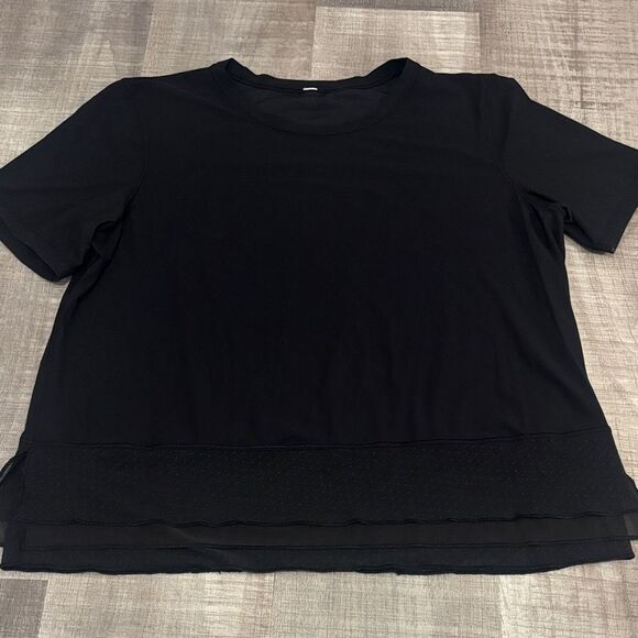 Lululemon Sole Training Short Sleeve - Picture 2 of 7